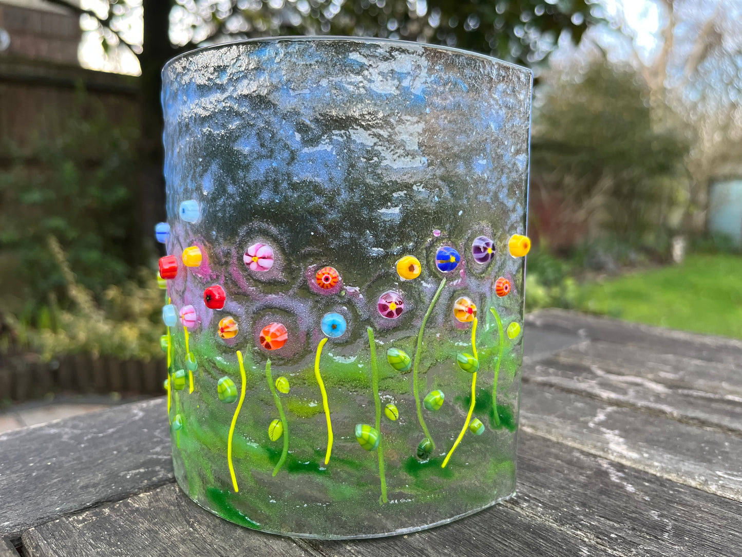 Flower wall curved
